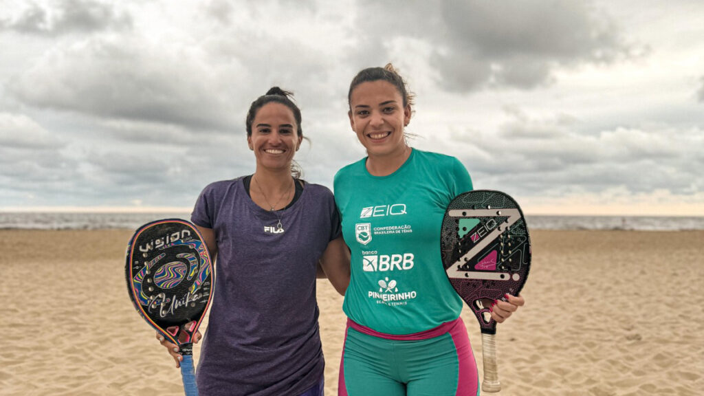 Brasileiras disputam torneio de Beach Tennis em Matinhos