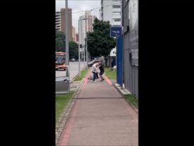 vídeo motorista ciclista spray pimenta curitiba