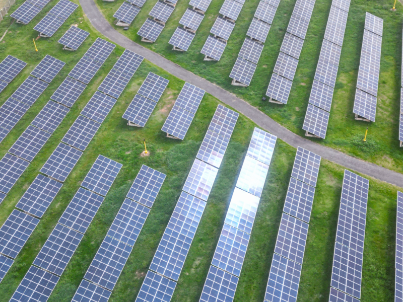 Curitiba economiza R$ 2,3 milhões com geração de energia solar