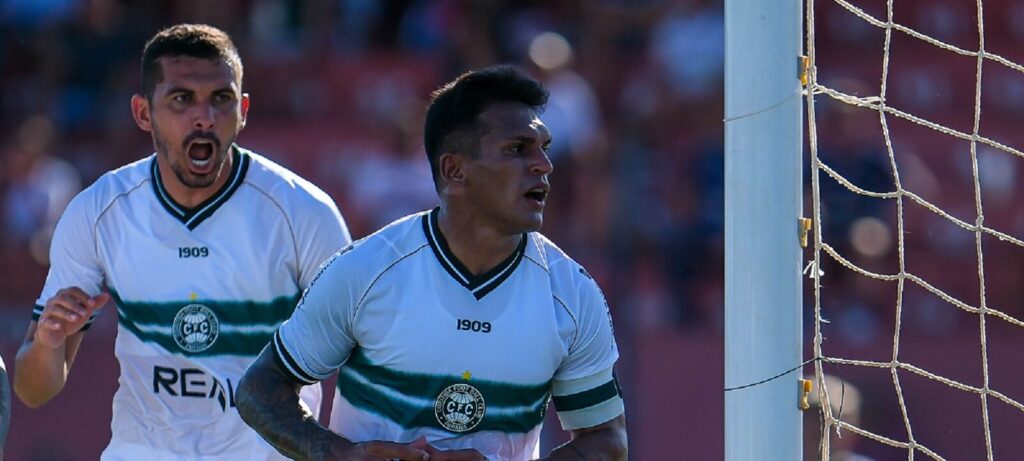 Maringá x Coritiba: onde assistir, escalações e horário do Campeonato Paranaense