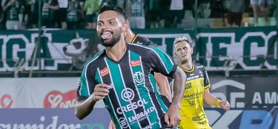 Maringá FC vence o FC Cascavel e se classifica à semifinal do Estadual