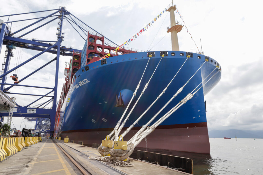 Paranaguá estreia nova rota marítima de comércio e estreita relação com a China