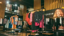 Shein abre loja física em Curitiba; veja o local e horários