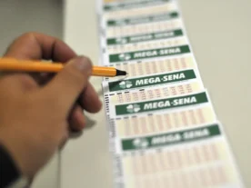 Mega-Sena 2730: veja os números sorteados no concurso acumulado em R$ 71 milhões