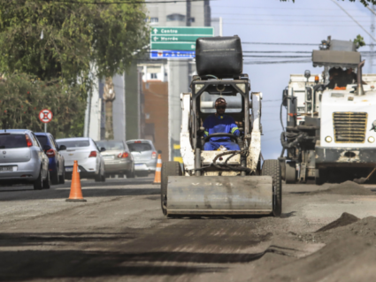 Avenida central de Curitiba passa por obras; veja como fica o trânsito