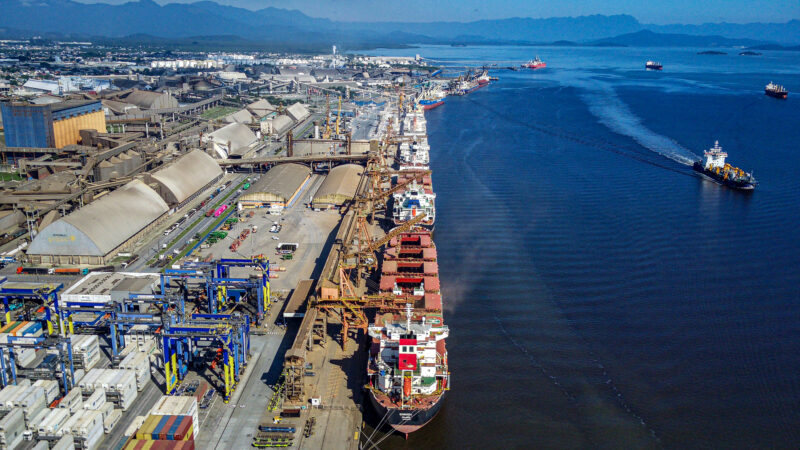 Recorde: Porto de Paranaguá movimenta 146 mil toneladas em 24 horas