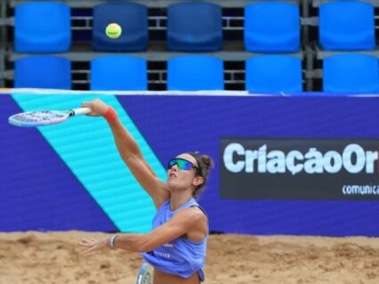 Paranaense Rafaela Miller começa com vitória no torneio de beach tennis de Petrolina