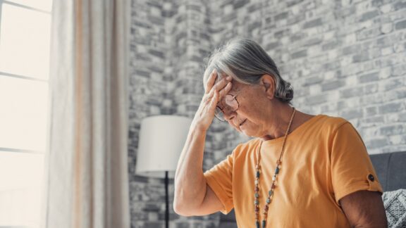 SAÚDE: quedas são comuns em idosos que sofrem de tontura