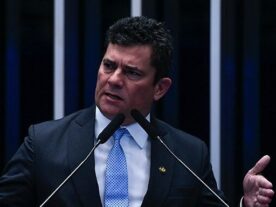 Juiz vota pela cassação de Sergio Moro; julgamento é suspenso