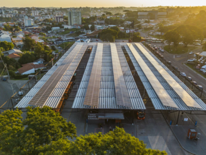 Curitiba vai economizar R$ 400 mil por ano com terminal solar