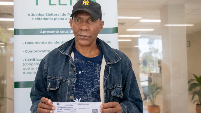 TRE-PR regulariza título de eleitor de pessoas em situação de rua em Curitiba