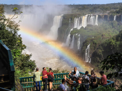 Circulação de turistas estrangeiros aumentou 36% no Paraná