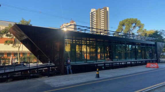 Primeira das novas estações-tubo de Curitiba será inaugurada hoje; veja detalhes