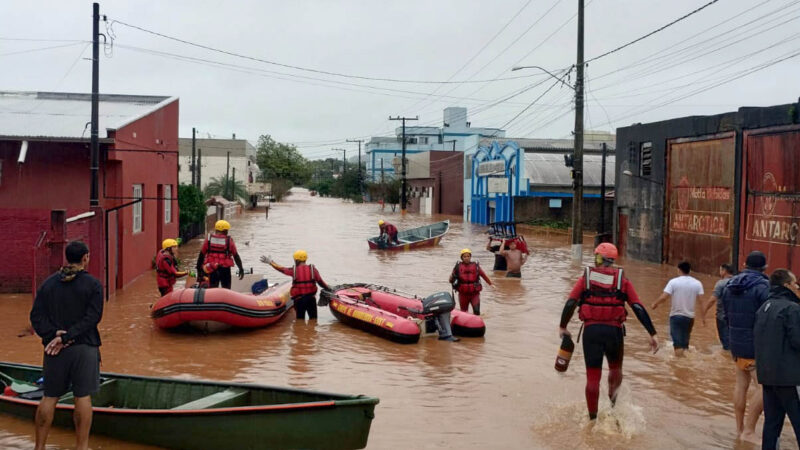 Equipes de resgate do Paraná já salvaram mais de mil vítimas no RS