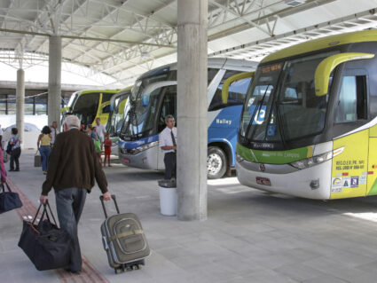 Viagens de ônibus de Curitiba para o Rio Grande do Sul são suspensas